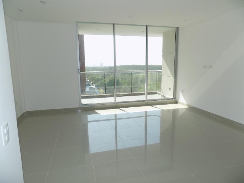 Apartamento en venta en Lagos Del Caujaral, Atlántico · foto 2 de 24