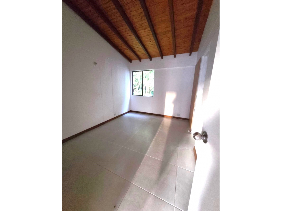 Apartamento en arriendo en La Abadia, Envigado · foto 12 de 13