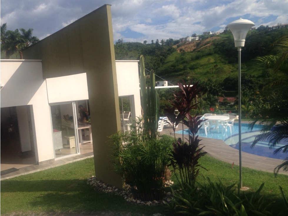 Casa en venta en El Rosario, Manizales · foto 2 de 19
