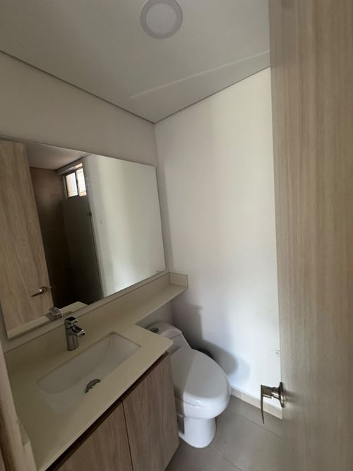 Apartamento de 3 alcobas en venta en Loma De La Doctora, Sabaneta, 68 m² · foto 12 de 14