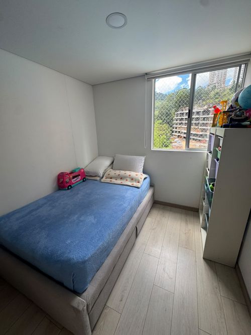 Apartamento de 3 alcobas en venta en Loma De La Doctora, Sabaneta, 68 m² · foto 13 de 14