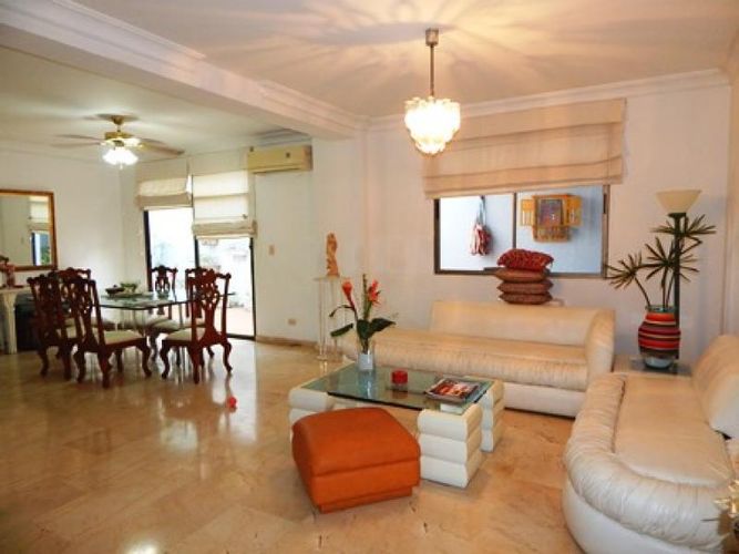 Casa en venta en Altos De Riomar, Barranquilla · foto 2 de 21