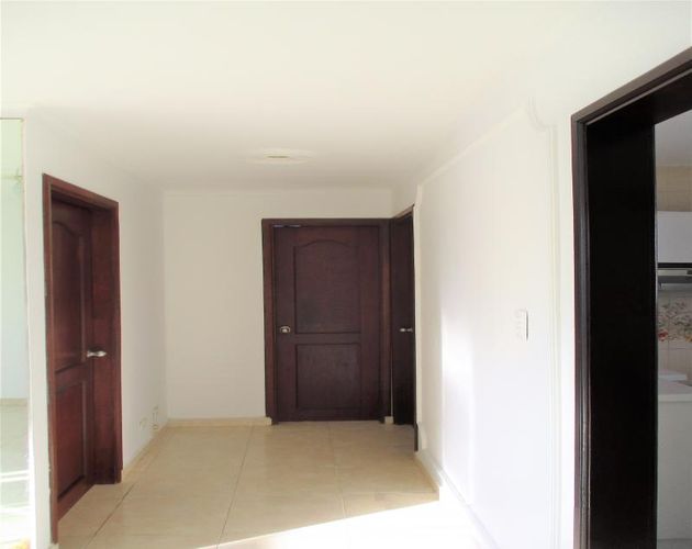 Apartamento de 2 alcobas en venta en Lago Alto, Barranquilla, 80 m² · foto 4 de 8