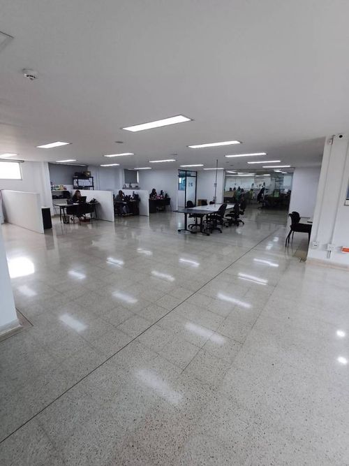 Edificio en venta en Fátima, Medellín, 2625 m² · foto 3 de 24