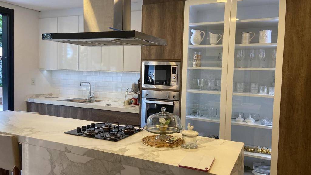 Residencia moderna en alquiler – Elegancia y amplitud — foto 3