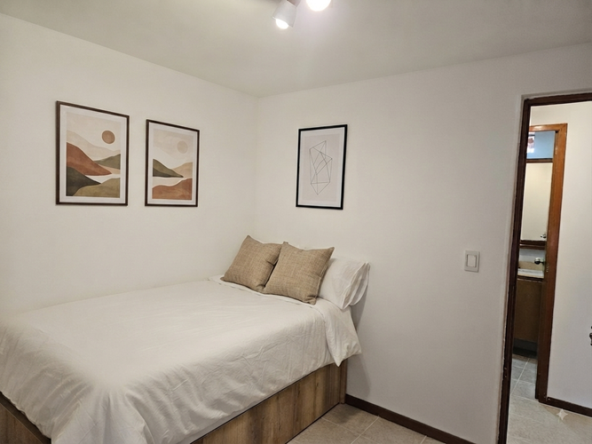 Apartamento de 2 alcobas en arriendo en Laureles, Medellín, 97 m² · foto 2 de 11