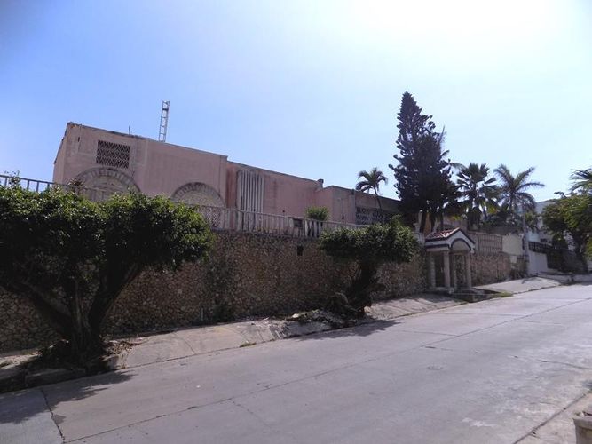 Casa de 6 alcobas en venta en La Cumbre, Barranquilla, 486 m² · foto 3 de 4