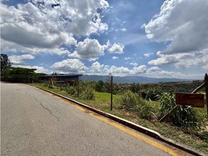Lote en venta en Ruitoque, Girón, 2577 m² · foto 13 de 20