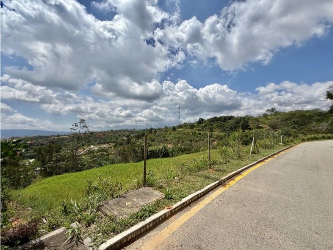 Lote en venta en Ruitoque, Girón, 2577 m² · foto 14 de 20