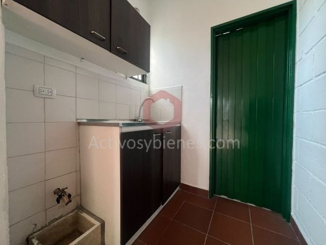 Local en arriendo en Perpetuo Socorro, Medellín, 80 m² · foto 5 de 6