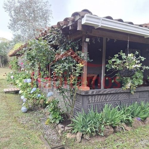 Casa de 3 alcobas en venta en La Enea, Guarne, 1843 m² · foto 3 de 22