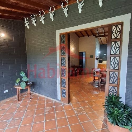 Casa de 3 alcobas en venta en La Enea, Guarne, 1843 m² · foto 10 de 22