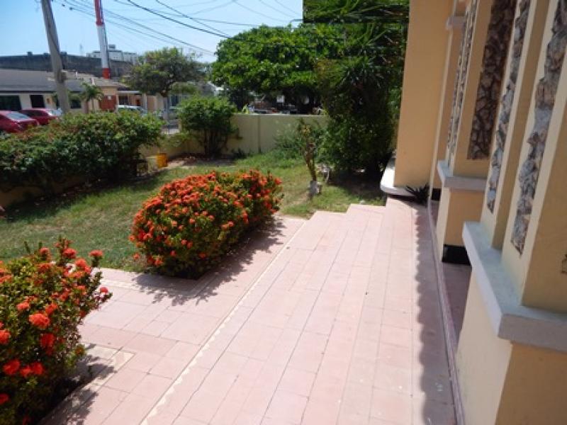 Casa en venta en Altos Del Prado, Barranquilla · foto 3 de 19