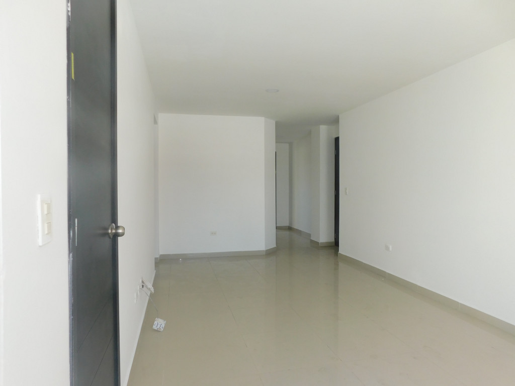 Apartamento en arriendo en Altos De Riomar, Barranquilla · foto 3 de 16
