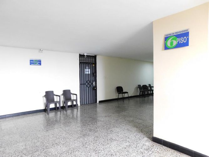 Oficina en arriendo en Colombia, Barranquilla, 10 m² · foto 8 de 9