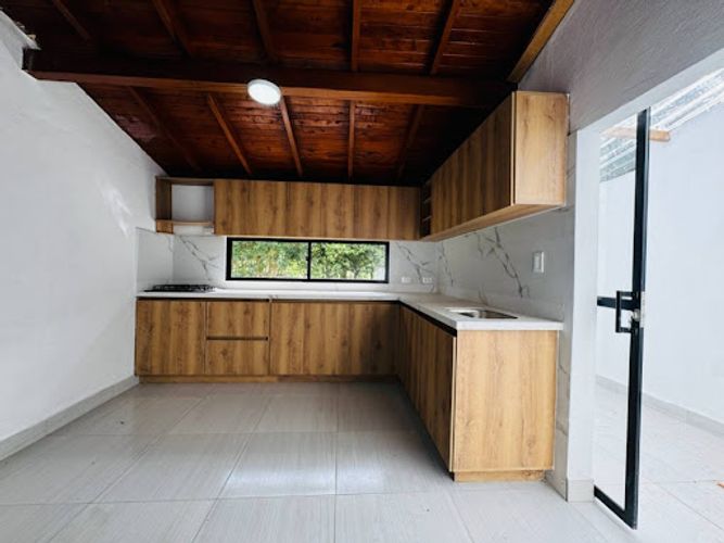 Finca en arriendo en La Ceja, 200 m² · foto 4 de 23