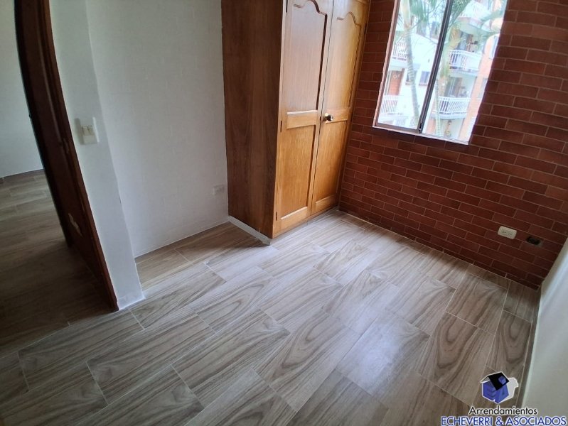 Apartamento en venta en Zona Centro, Envigado · foto 6 de 8