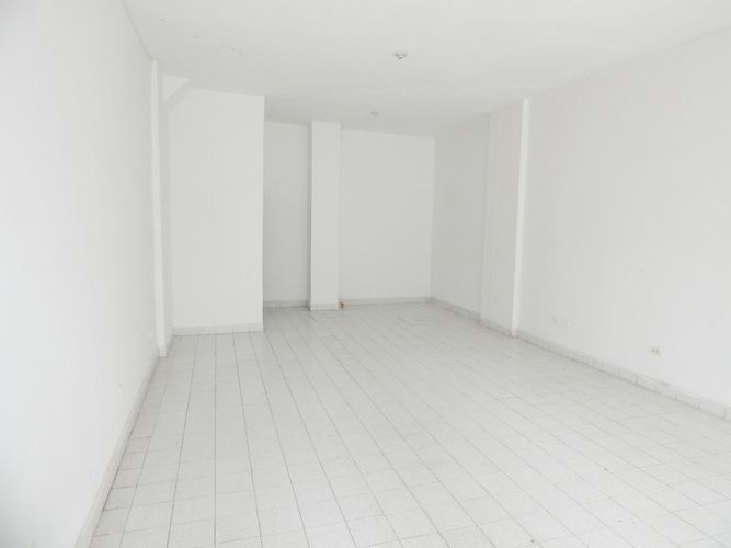 Local en arriendo en Colombia, Barranquilla, 38 m² · foto 2 de 3
