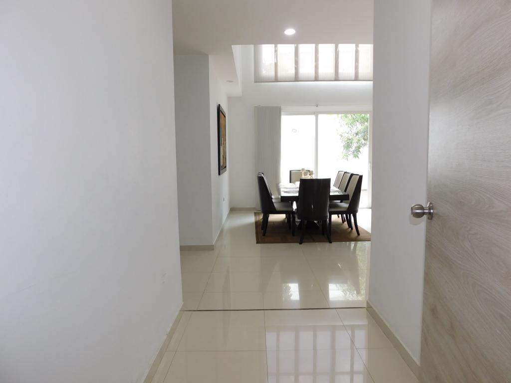 Casa en venta en Atlántico · foto 2 de 24