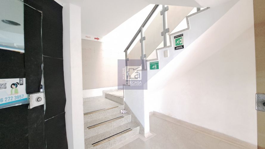 Consultorio en arriendo en Sotomayor, Bucaramanga, 21 m² · foto 2 de 8