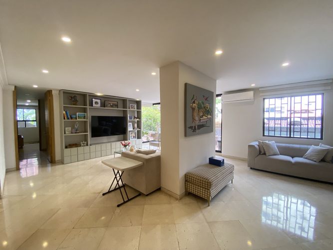 Apartamento de 3 alcobas en venta en Altos Del Prado, Barranquilla, 170 m² · foto 2 de 24