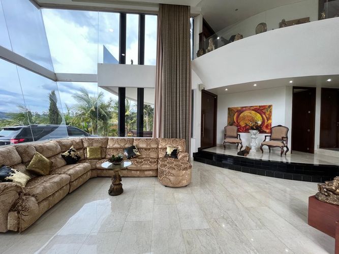 Casa de 4 alcobas en venta en Vía Las Palmas, Envigado, 397 m² · foto 9 de 20