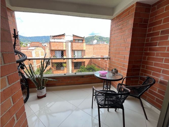Apartamento de 3 alcobas en venta en El Dorado, Envigado, 92 m² · foto 9 de 16