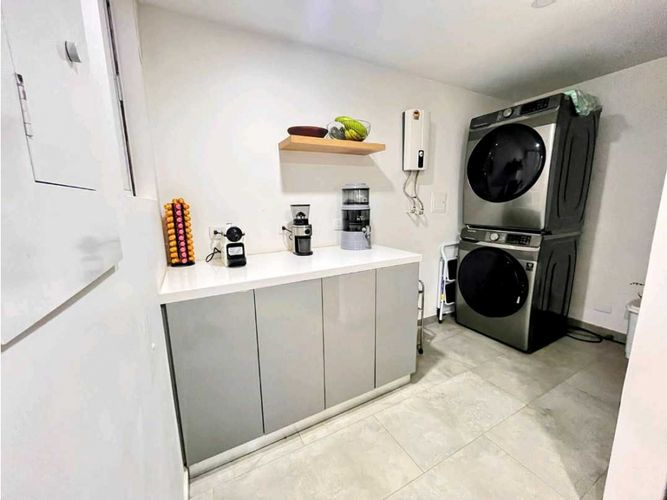 Apartamento de 2 alcobas en venta en Escuela De Infanteria, Bogotá, 128 m² · foto 8 de 17