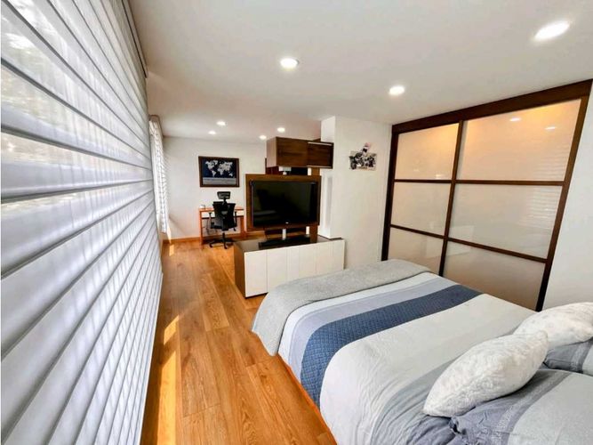 Apartamento de 2 alcobas en venta en Escuela De Infanteria, Bogotá, 128 m² · foto 12 de 17