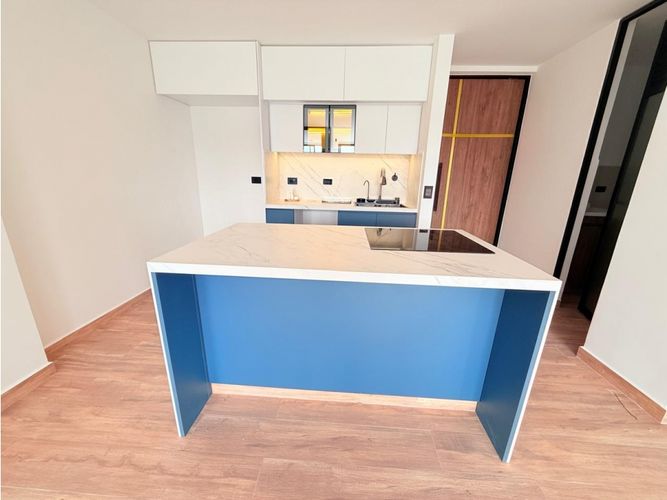 Apartamento de 2 alcobas en venta en La Ceja, 77 m² · foto 2 de 14