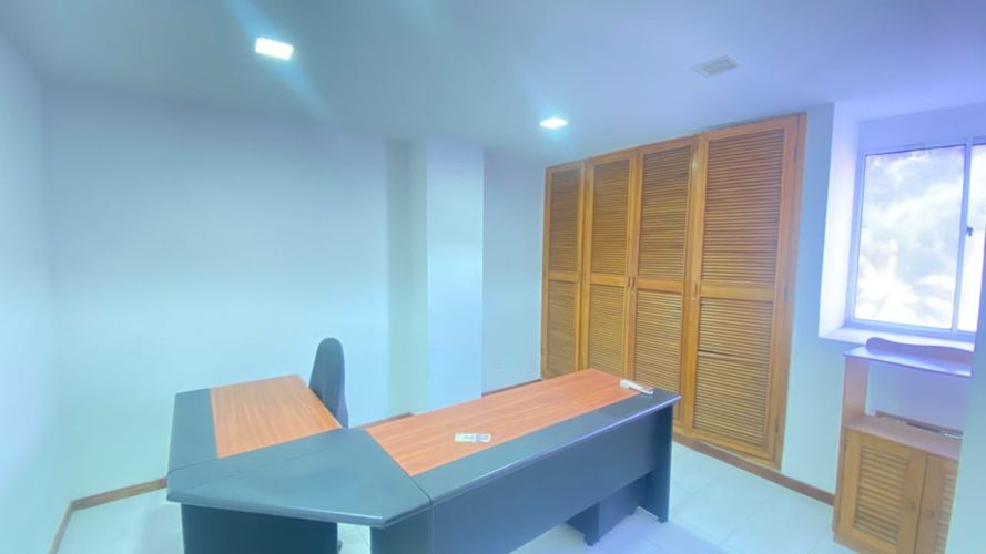 Local en venta en Manga, Cartagena, 112 m² · foto 14 de 24