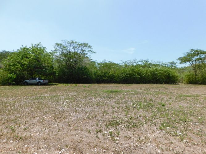 Lote en venta en Bahia Kristal, Cartagena, 2040 m² · foto 3 de 7