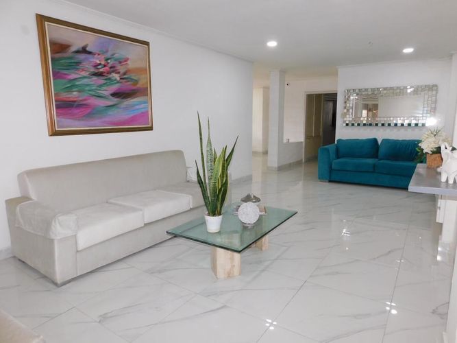 Apartamento de 6 alcobas en arriendo en Altos Del Prado, Barranquilla, 216 m² · foto 2 de 24