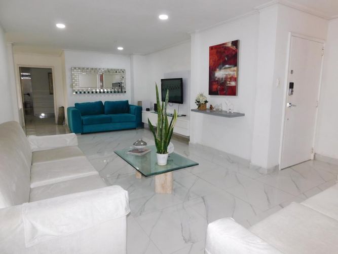 Apartamento de 6 alcobas en arriendo en Altos Del Prado, Barranquilla, 216 m² · foto 3 de 24
