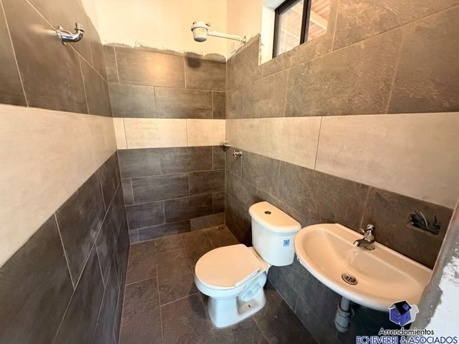 Casa de 4 alcobas en venta en Machado, Copacabana · foto 3 de 12