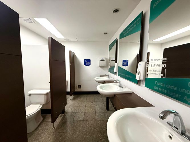 Oficina en arriendo en Olaya Herrera, Medellín, 462 m² · foto 9 de 12