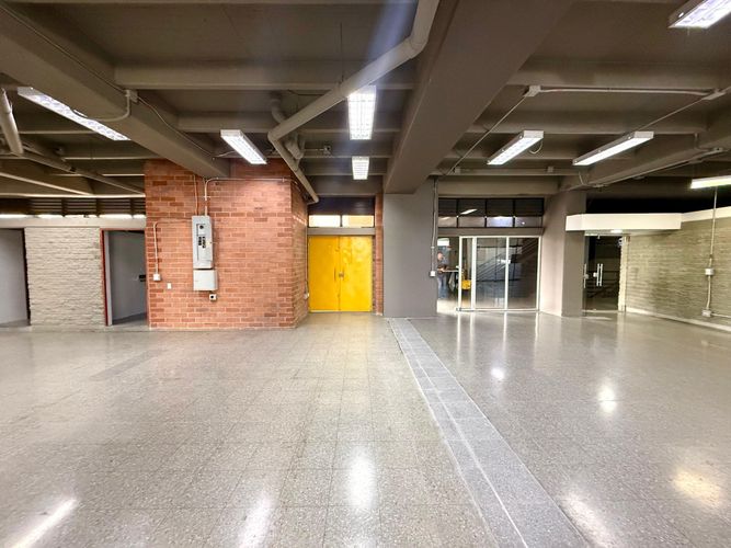 Oficina en arriendo en Olaya Herrera, Medellín, 390 m² · foto 8 de 15