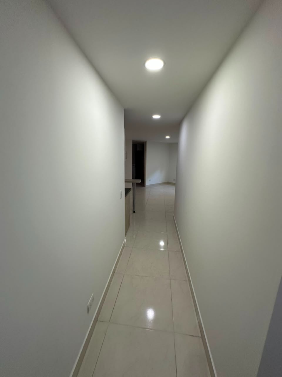Apartamento en venta en El Carmelo Ii, Sabaneta · foto 4 de 24