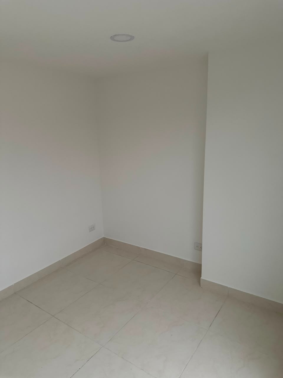 Apartamento en venta en El Carmelo Ii, Sabaneta · foto 16 de 24