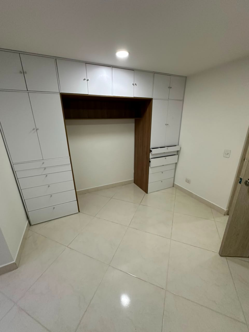 Apartamento en venta en El Carmelo Ii, Sabaneta · foto 15 de 24