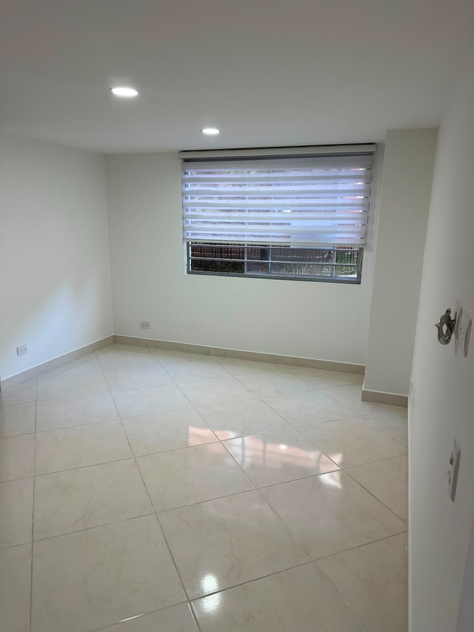 Apartamento en venta en El Carmelo Ii, Sabaneta · foto 9 de 24