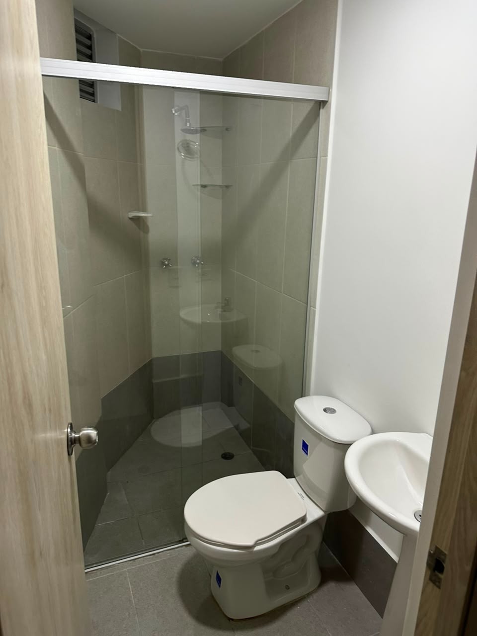 Apartamento en venta en El Carmelo Ii, Sabaneta · foto 23 de 24