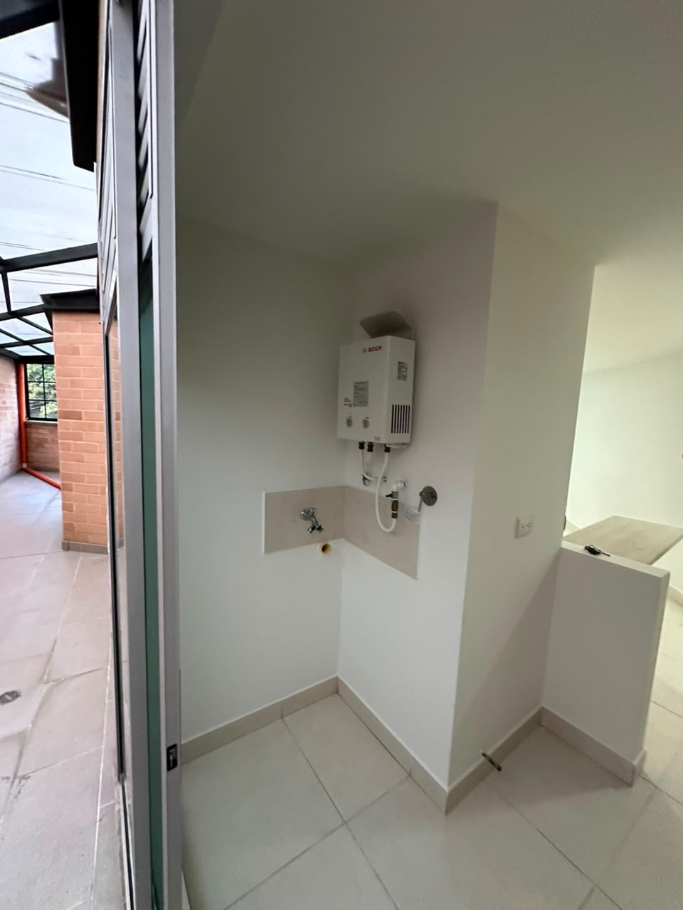 Apartamento en venta en El Carmelo Ii, Sabaneta · foto 5 de 24