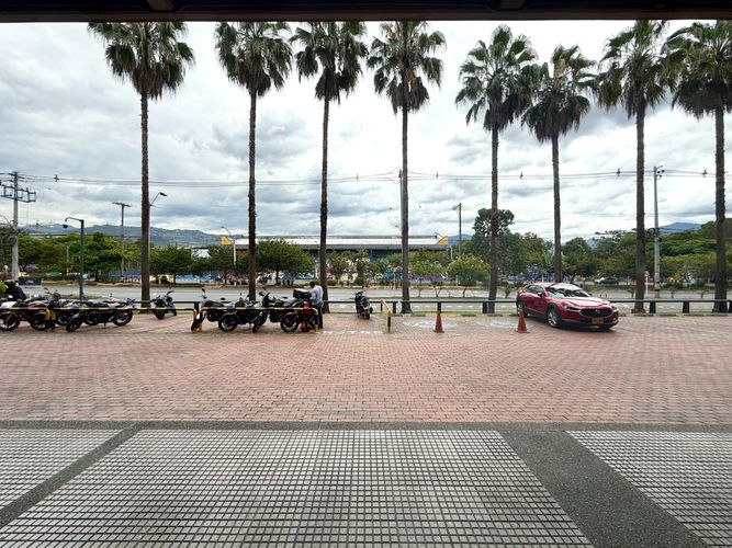 Oficina en arriendo en Olaya Herrera, Medellín, 196 m² · foto 3 de 13