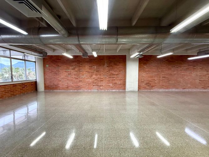 Oficina en arriendo en Olaya Herrera, Medellín, 196 m² · foto 9 de 13