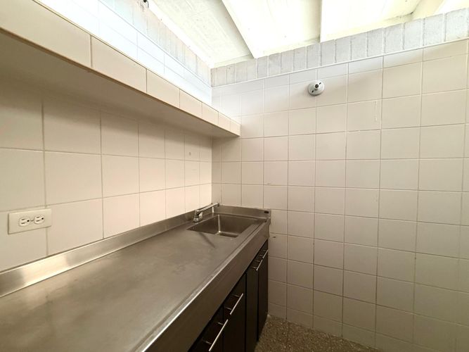 Oficina en arriendo en Olaya Herrera, Medellín, 196 m² · foto 11 de 13