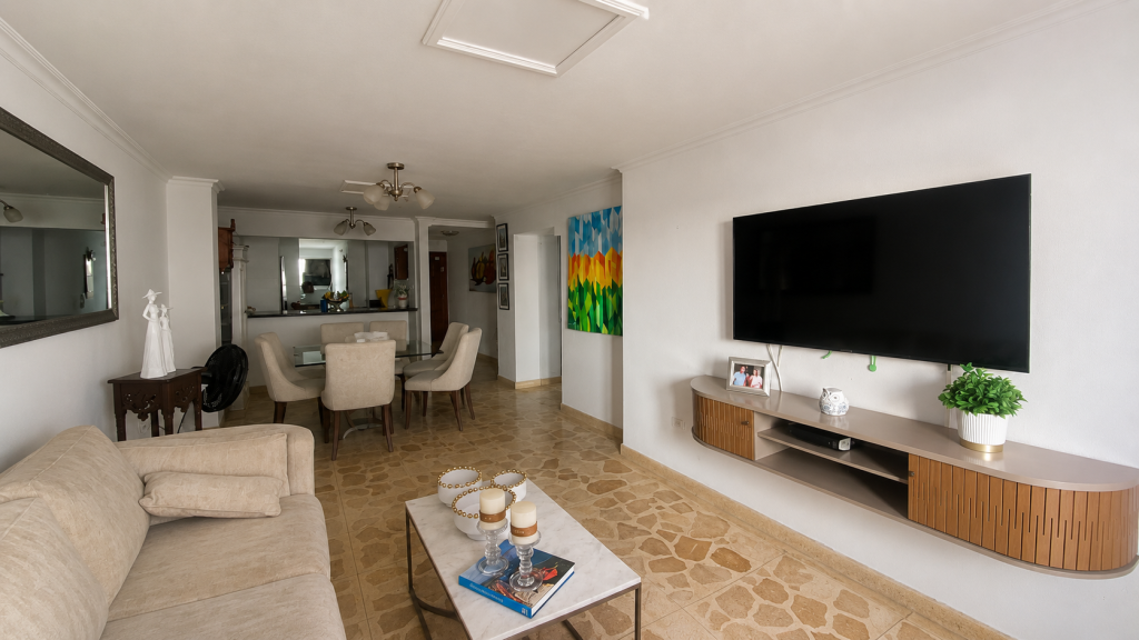Apartamento en venta en Manga, Cartagena · foto 3 de 13