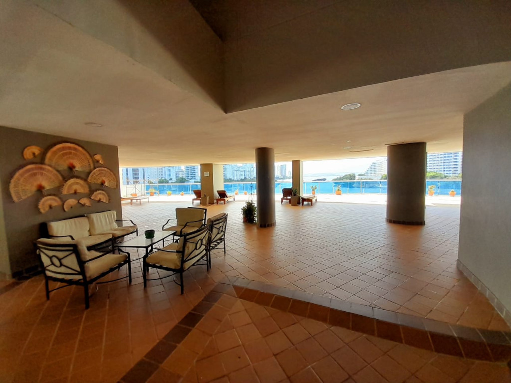 Apartamento en venta en El Laguito, Cartagena · foto 4 de 19