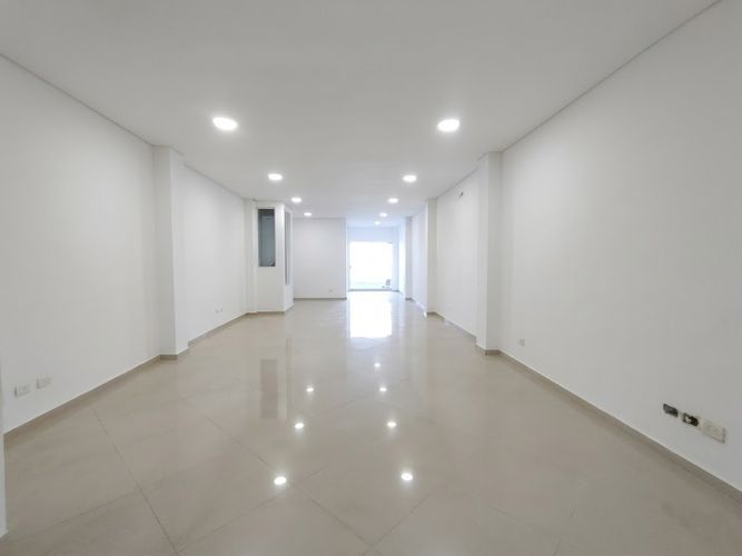 Oficina en arriendo en Manga, Cartagena, 80 m² · foto 2 de 6
