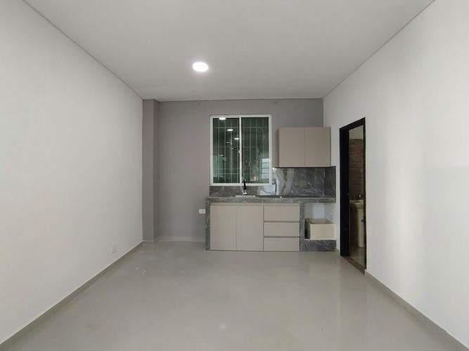 Oficina en arriendo en Manga, Cartagena, 95 m² · foto 2 de 6